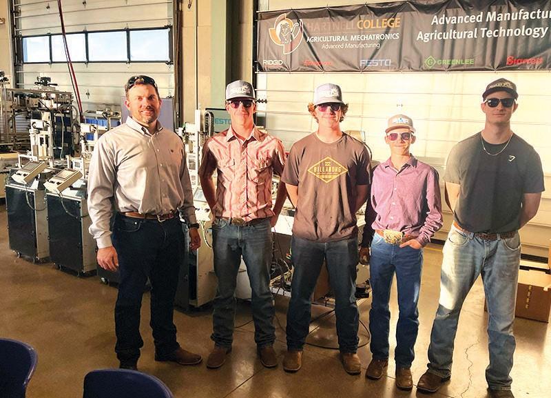 Welders continue to shine as they earn First Place High Team