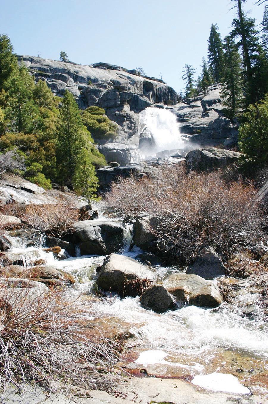 Lakes offer hidden Yosemite adventures